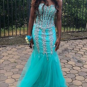 Beautiful mermaid prom dress